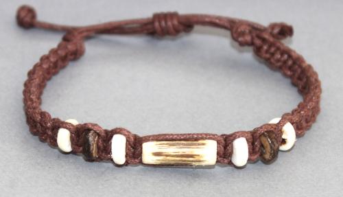 Bracelet Macramé ajustable en perles de bois et coton ciré N°117